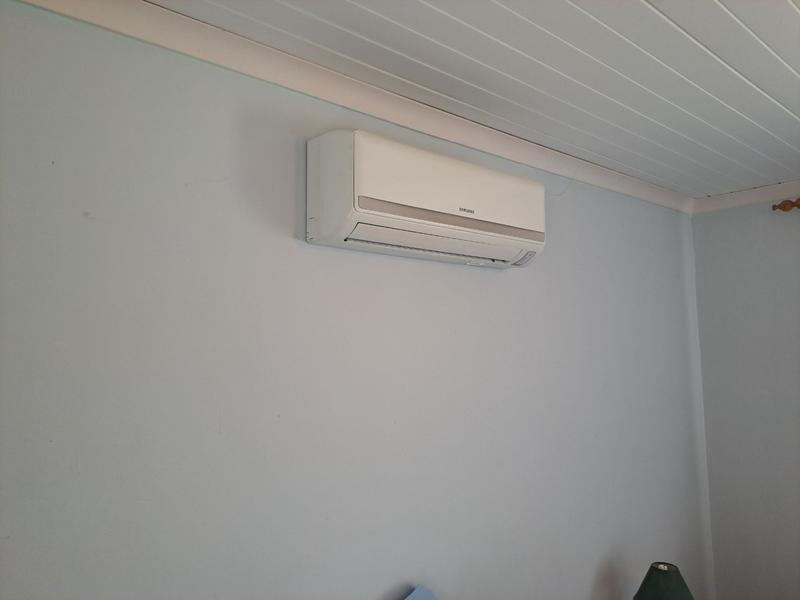 3 Bedroom Property for Sale in Franskraal Western Cape